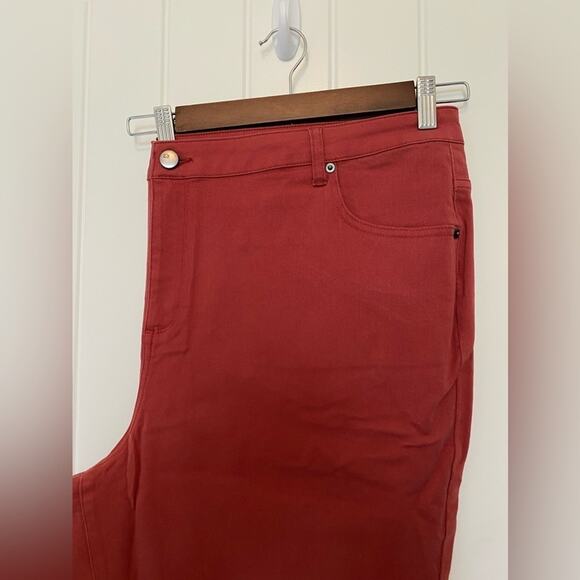 LOGO By Lori Goldstein Cottagecore Stretch Twill Ankle Pants W/Lace Detail 24W - Picture 3 of 9